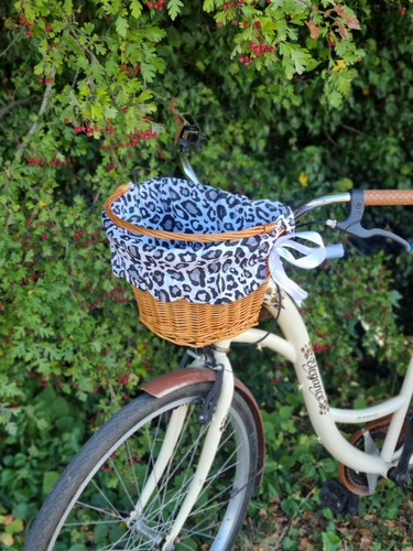 Brown front natural wicker - brown,