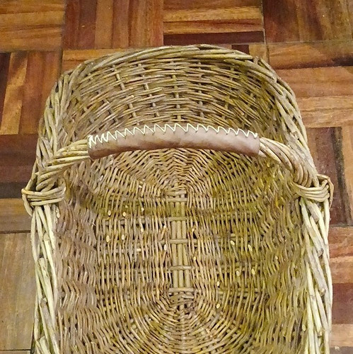 Oval wicker basket brown - oval,